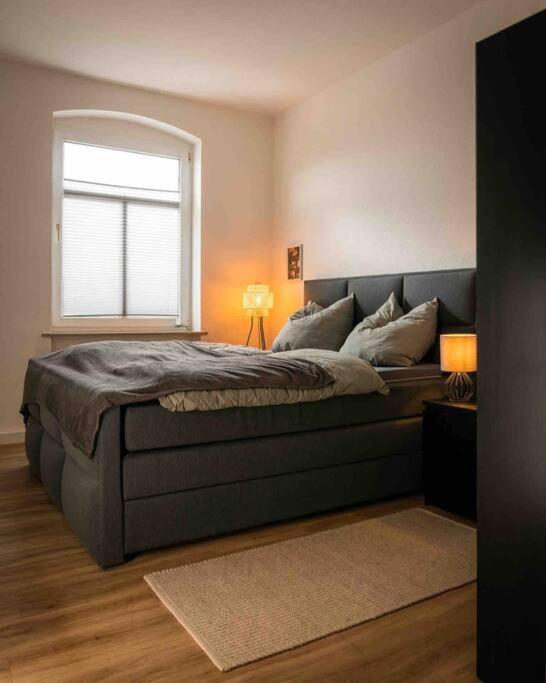 Ferienwohnung Bali Style Mit High Speed Wlan Und Gratis Parkplatz Gera Kültér fotó