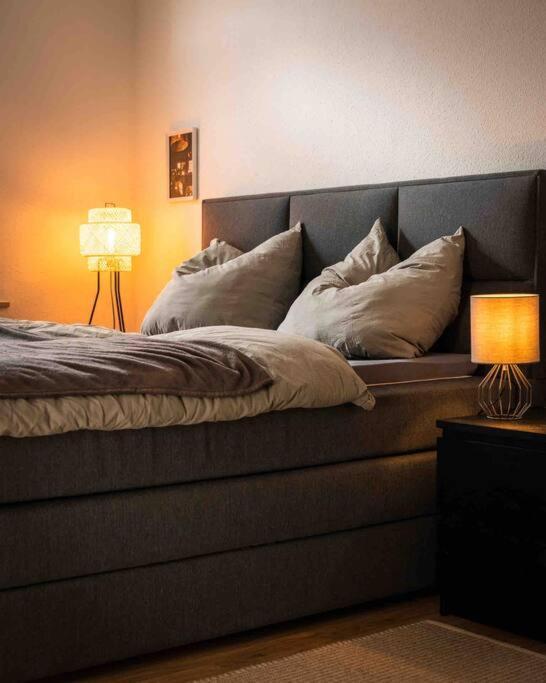 Ferienwohnung Bali Style Mit High Speed Wlan Und Gratis Parkplatz Gera Kültér fotó
